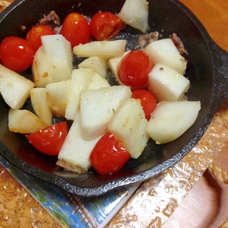 トマトとフルーツ蕪アンチョビ炒め
